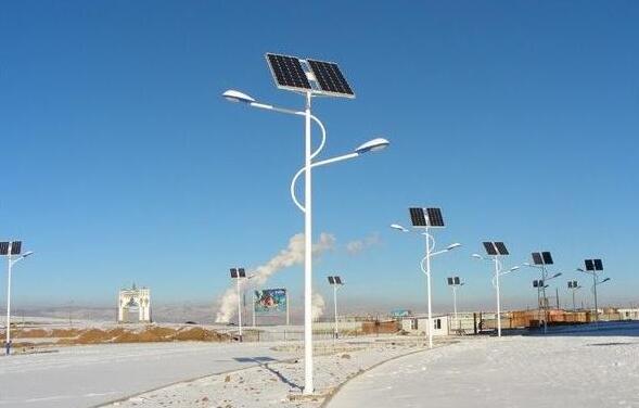 太陽(yáng)能路燈亮度