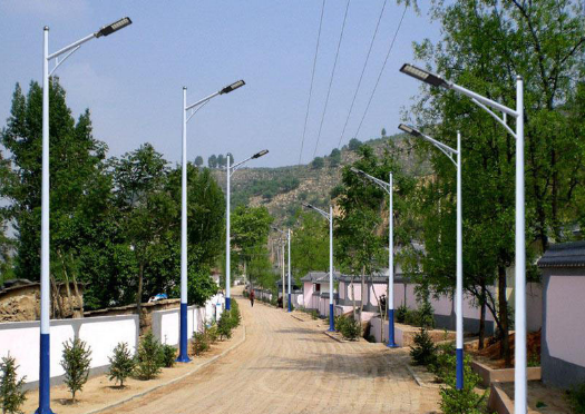 路燈桿間距一般是多少米