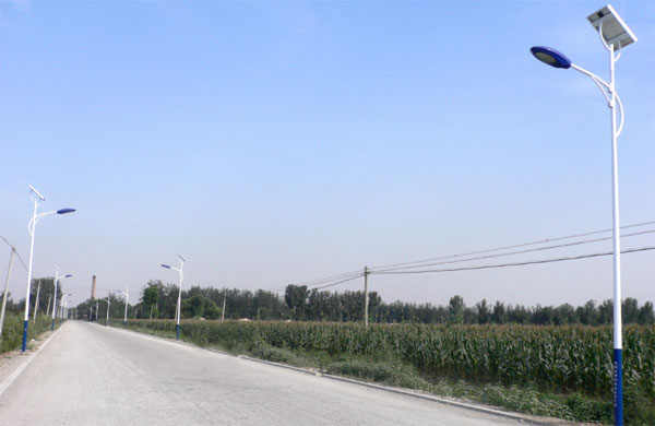 太陽能路燈多少錢一個(gè)價(jià)格表