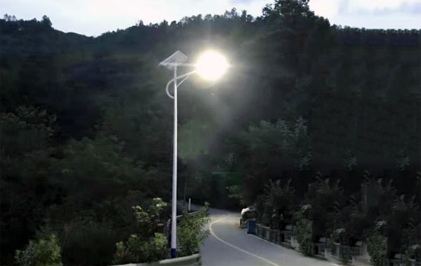 太陽能路燈